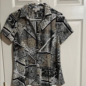 Black and White Geometric Print Blouse